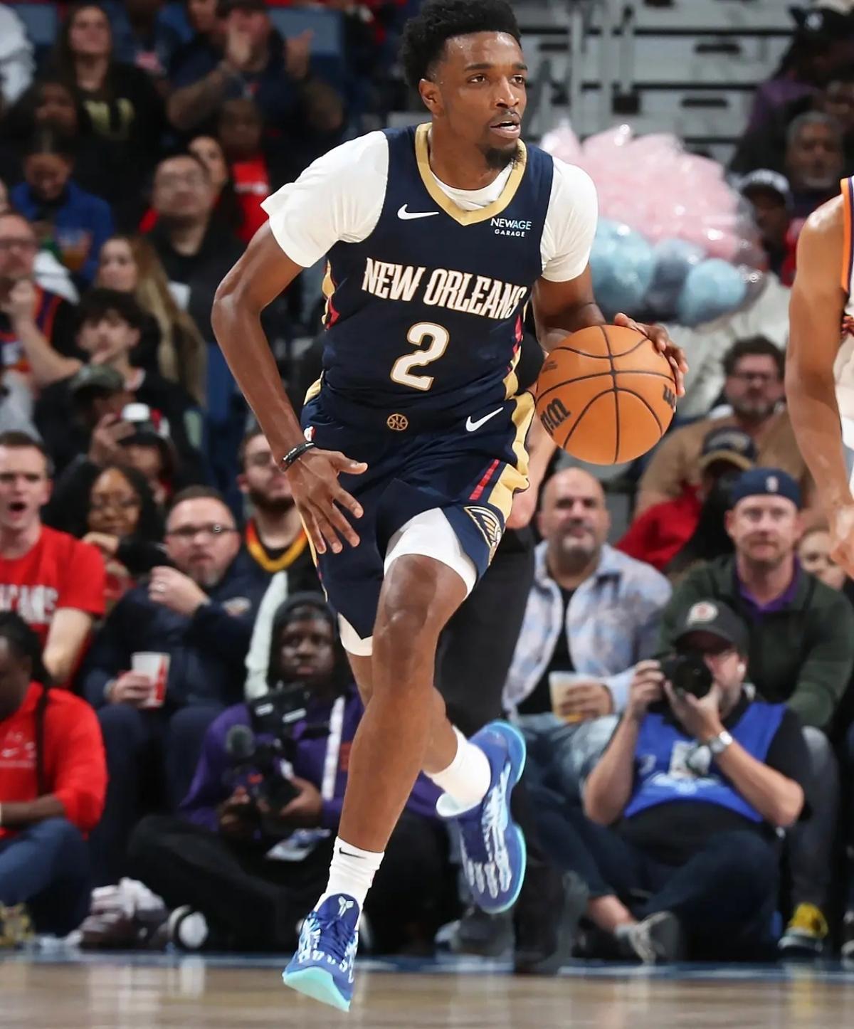 关于冲刺阶段突围战来临；新奥尔良鹈鹕围绕NBA总决赛刷新队史纪录；更衣室稳定；更衣室氛围转暖的信息