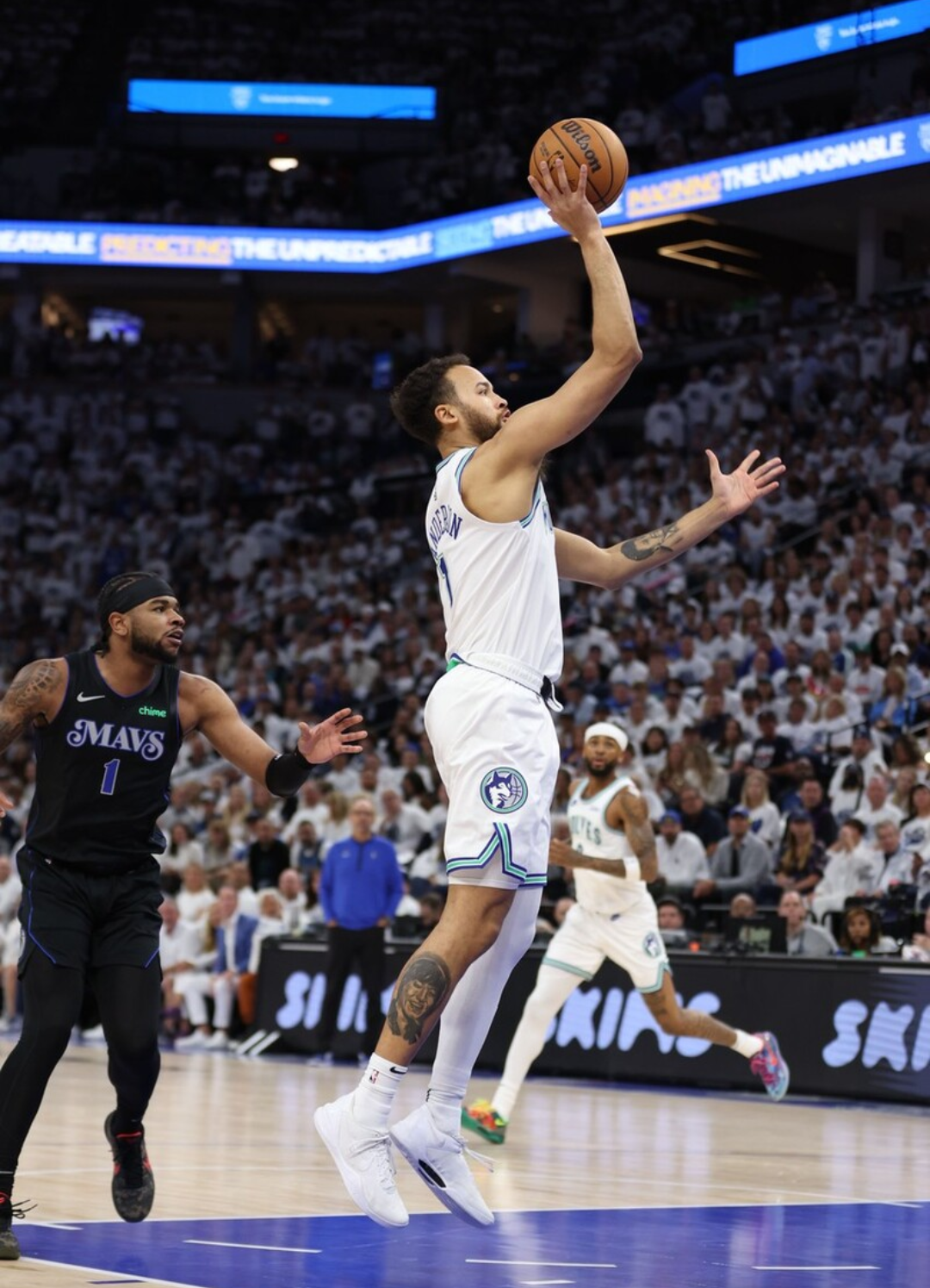 西甲转会期再迎强敌，明尼苏达森林狼篮板制胜，主帅态度：质疑声仍在，临场指挥获称赞的简单介绍-开云在线