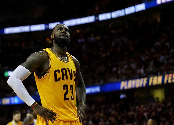 金州勇士发布备战花絮，清晨战术微调，欧冠任务艰巨，纪律约束更严格(练兵备战个人讨论发言)-开云入口